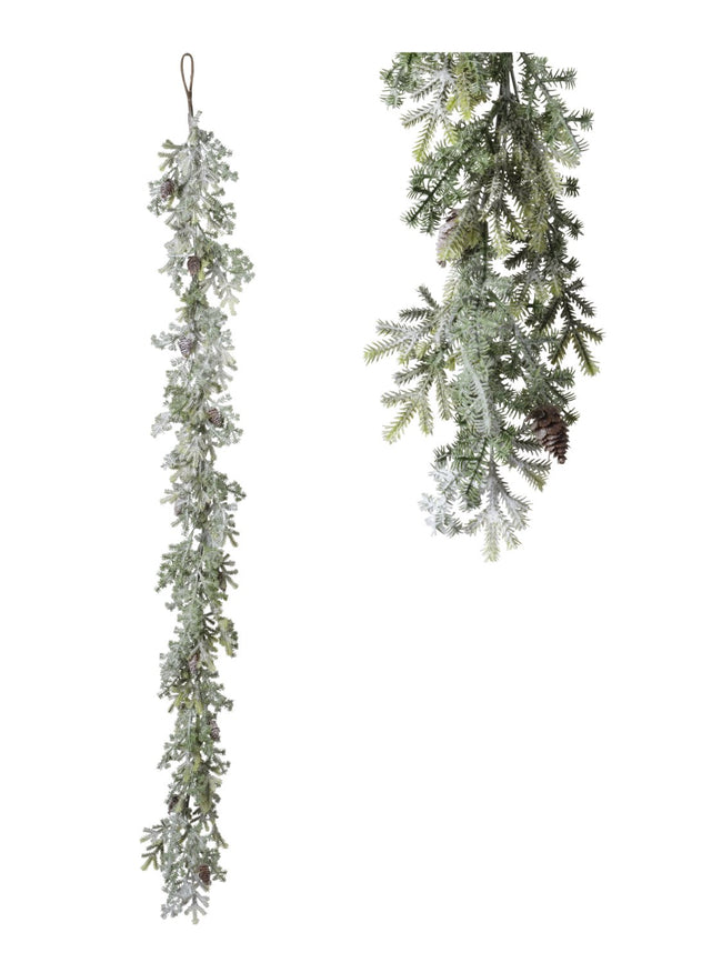 Guirlande de pin enneigé